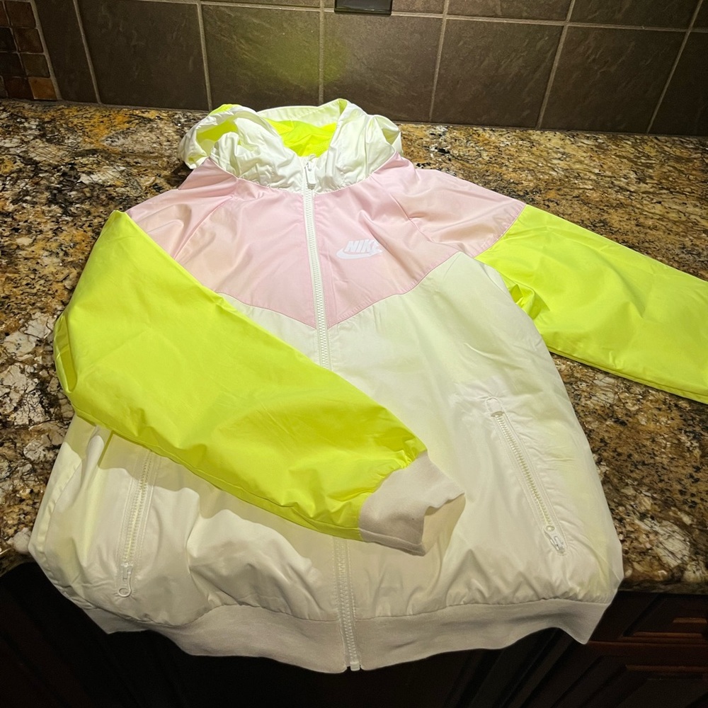 Nike windbreaker